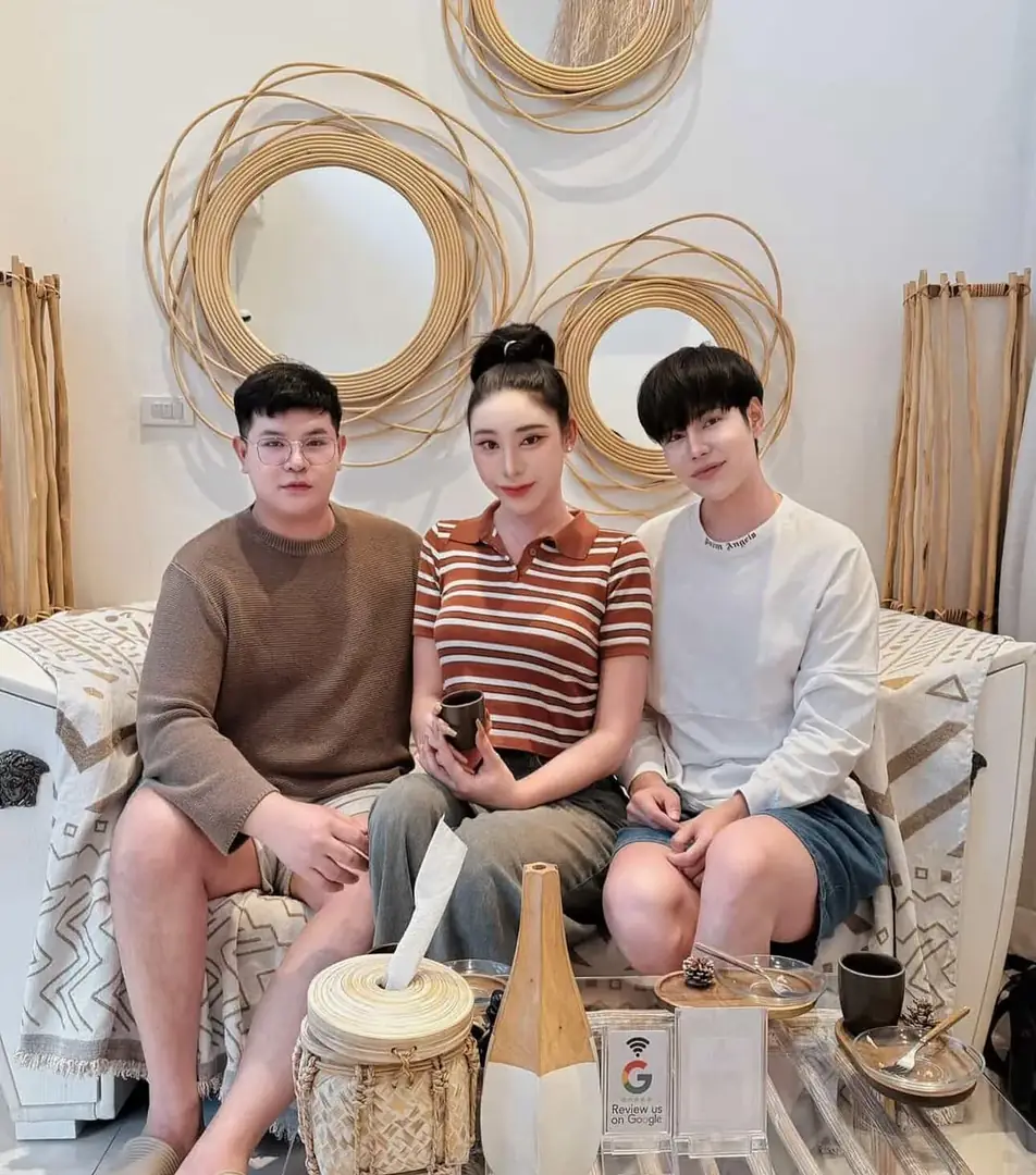 Happy guest at R8ST Massage and Spa